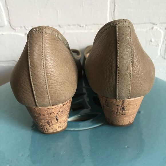 COLE Haan air tali OT 40 wedge pumps - new - Picture 2 of 5